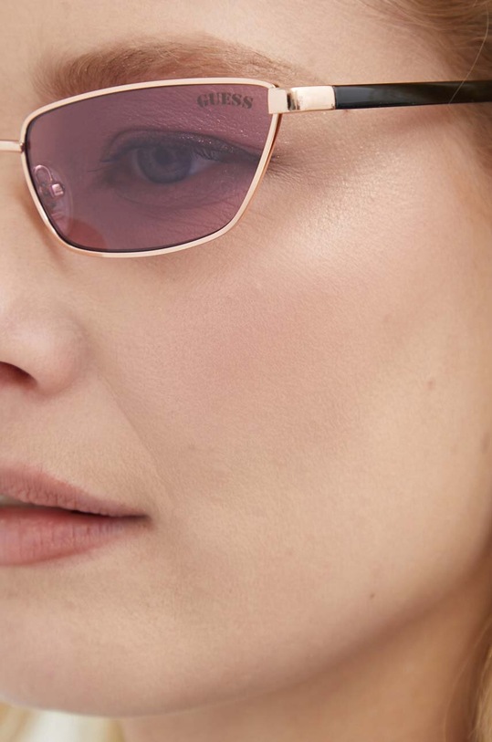 Guess okulary przeciwsłoneczne GU8285.5728Y fioletowy