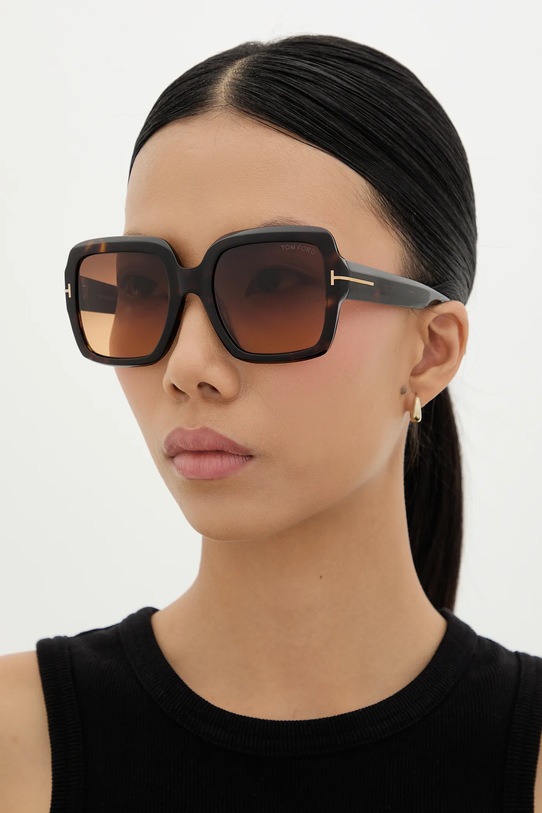 Солнцезащитные очки Tom Ford прямоугольные коричневый FT1082.5452F