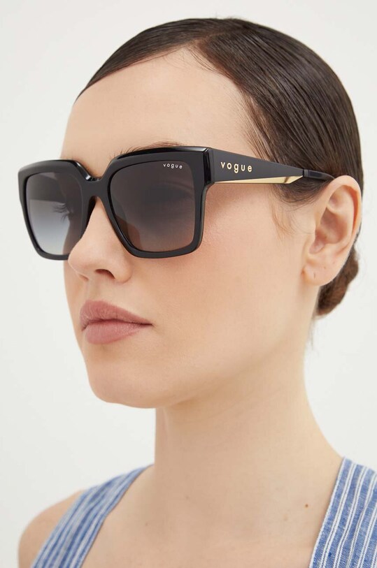 VOGUE ochelari de soare nu negru 0VO5553S