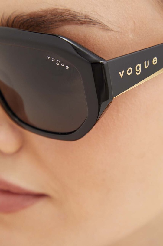 Akcesoria VOGUE okulary przeciwsłoneczne 0VO5554S czarny
