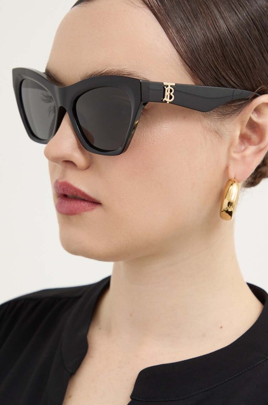 Солнцезащитные очки Burberry однотонная с деталью чёрный 0BE4420U