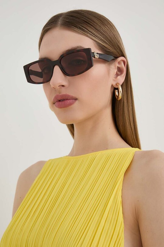 Сонцезахисні окуляри Gucci однотонна з деталлю коричневий GG1534S