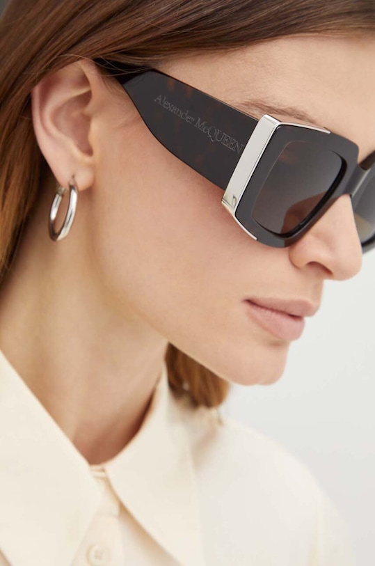 Alexander McQueen okulary przeciwsłoneczne AM0446S brązowy