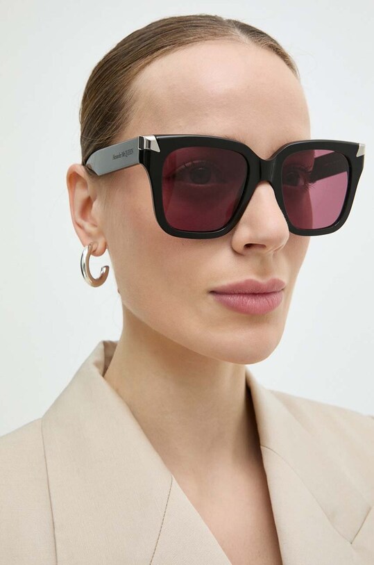 Alexander McQueen okulary przeciwsłoneczne prostokątne czarny AM0440S