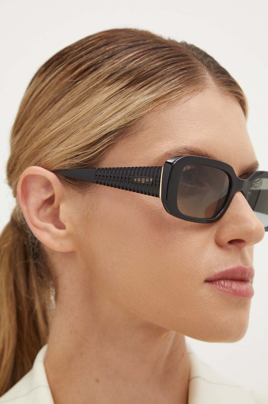 VOGUE ochelari de soare 0VO5565S.W44.11 negru AA00