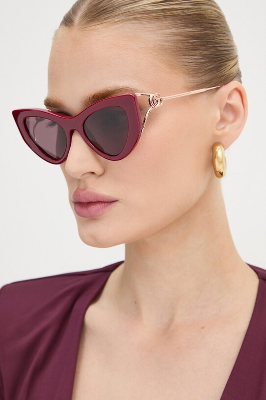 Солнцезащитные очки Gucci однотонная с деталью бордо GG1565S