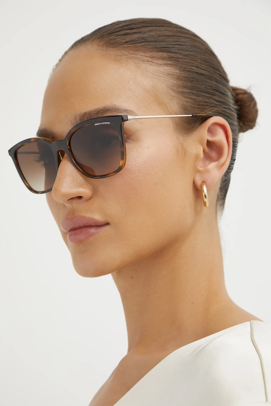Sončna očala Armani Exchange Gradual rjava 0AX4151S