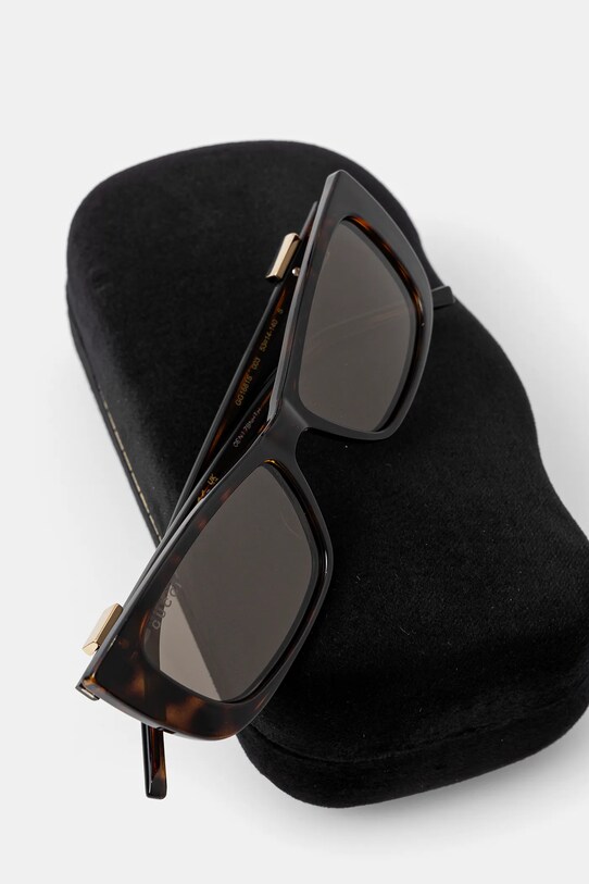 Сонцезахисні окуляри Gucci коричневий GG1681S