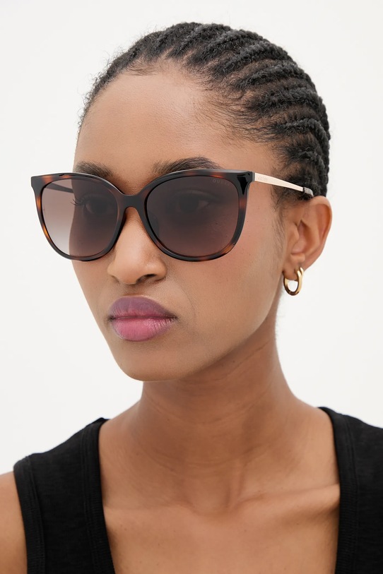 Guess okulary przeciwsłoneczne gradientowa brązowy GU00150.H.5952F