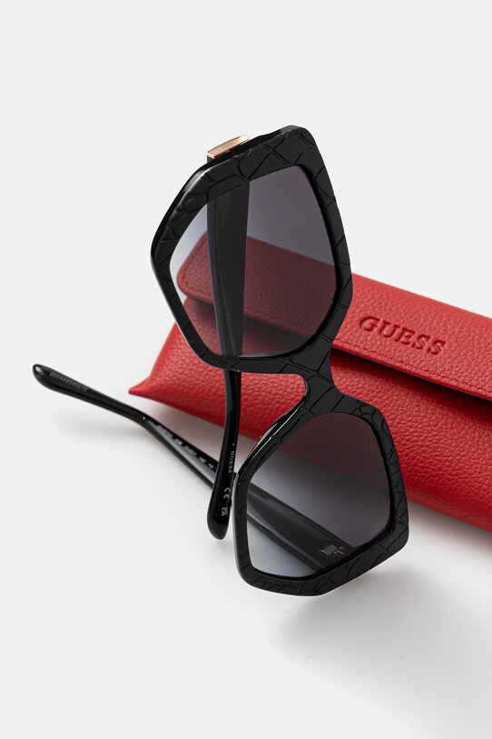 Аксесуари Сонцезахисні окуляри Guess GU00153.5502B чорний