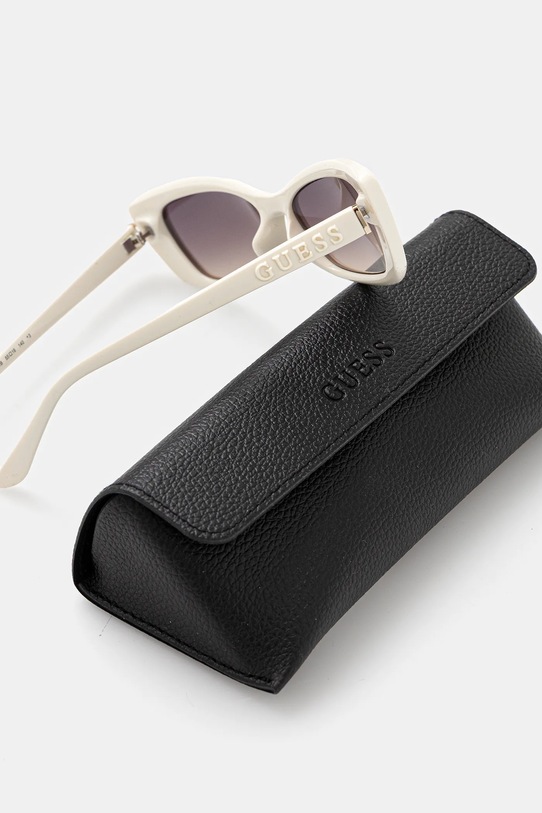 Accesorii Guess ochelari de soare GU00156.H.5521B alb