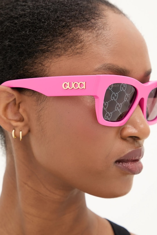 Сонцезахисні окуляри Gucci GG1835S.