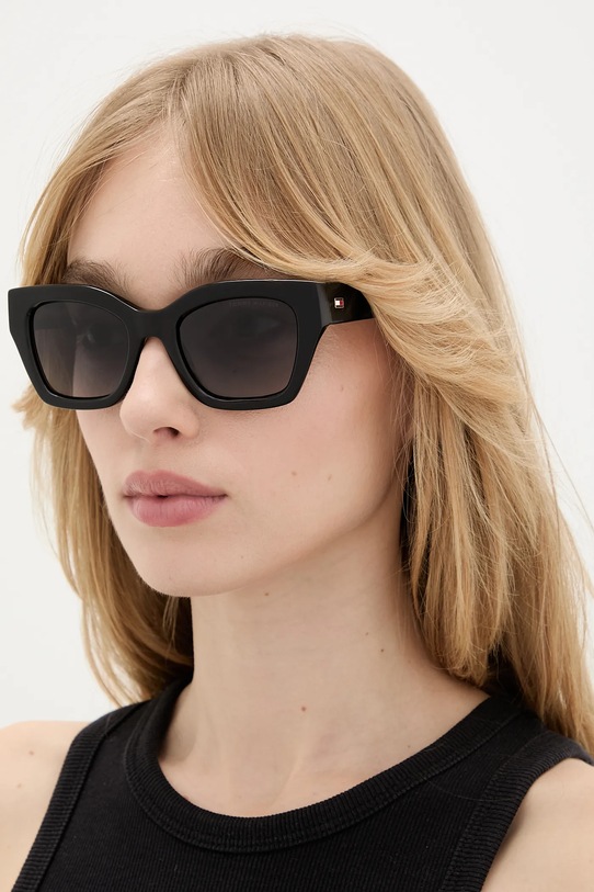 Tommy Hilfiger okulary przeciwsłoneczne kocie oczy czarny TH.2264/S