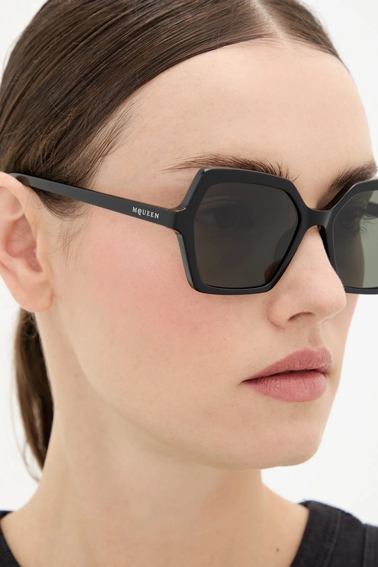 Alexander McQueen okulary przeciwsłoneczne AM0537S