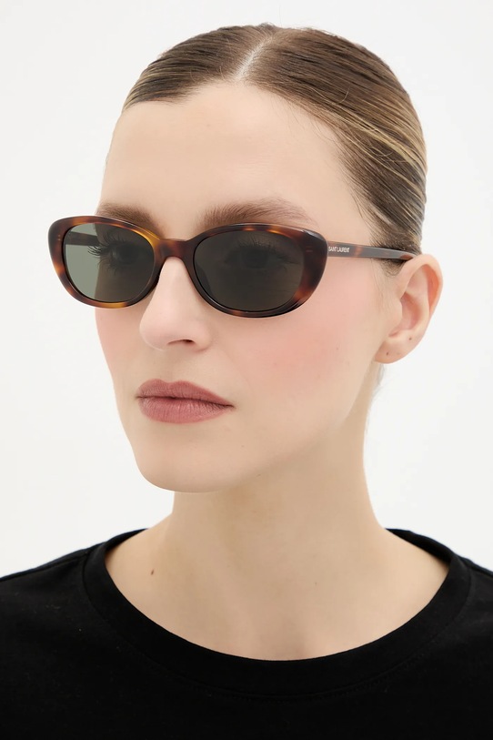Солнцезащитные очки Saint Laurent кошачий глаз коричневый SL.822