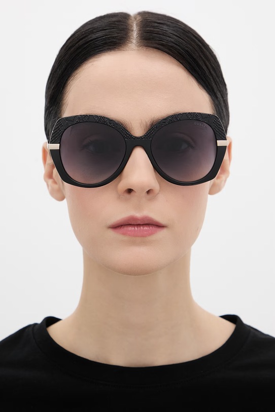 Guess napszemüveg GU00215.5501B fekete AA00