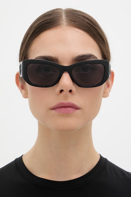 Guess okulary przeciwsłoneczne damskie GU00253.5601A