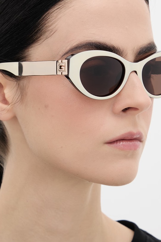 Guess okulary przeciwsłoneczne GU00261.H.5225E