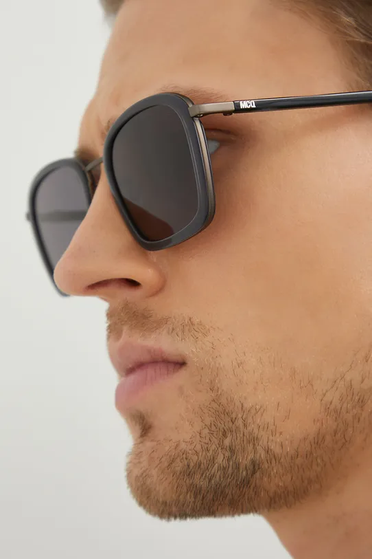 MCQ okulary przeciwsłoneczne czarny MQ0355S