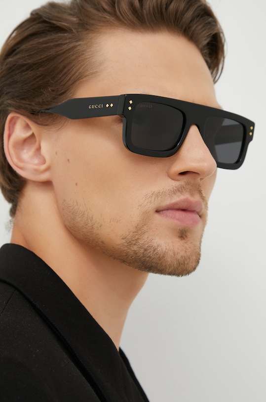 Dodatki Sončna očala Gucci GG1085S črna