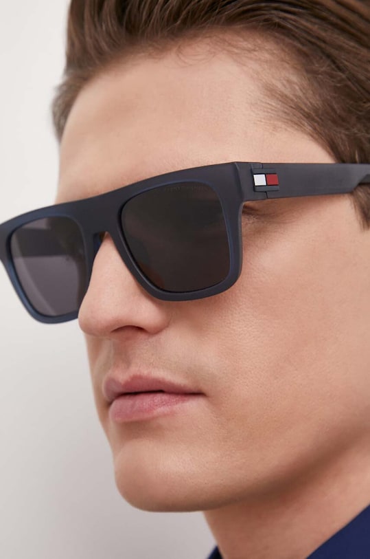 Tommy Hilfiger okulary przeciwsłoneczne TH.1976/S czarny AA00