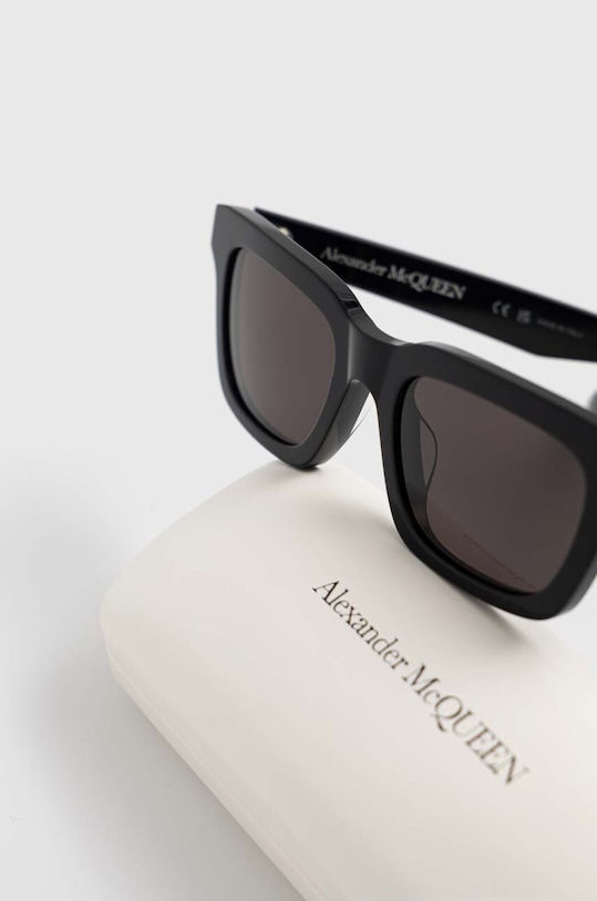 Alexander McQueen ochelari de soare negru AM0392S