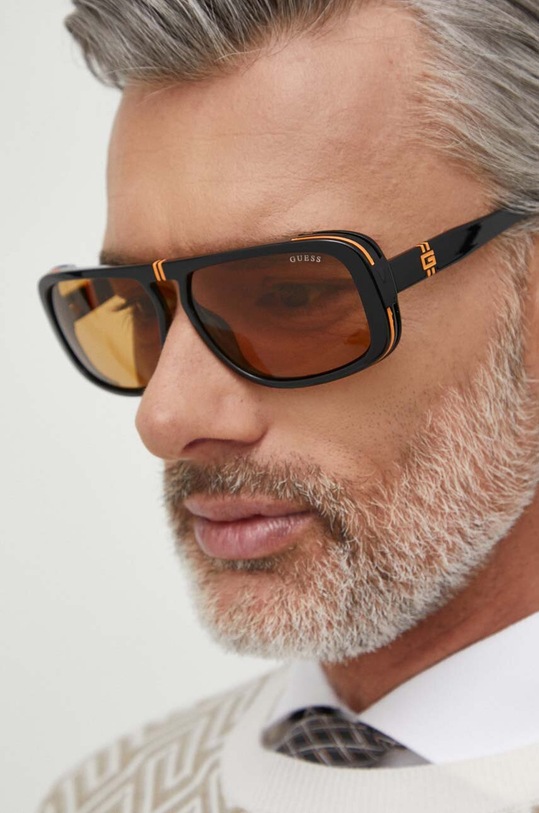 Guess napszemüveg GU00082.6201E fekete