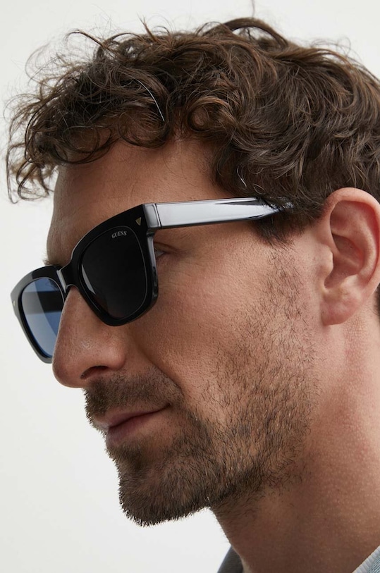 Guess napszemüveg GU8265.5301V fekete