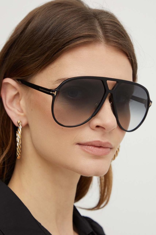 Слънчеви очила Tom Ford черен FT1061.6401B