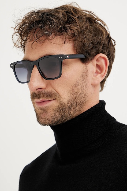 Slnečné okuliare Tommy Hilfiger hladký tmavomodrá TH.2127/S