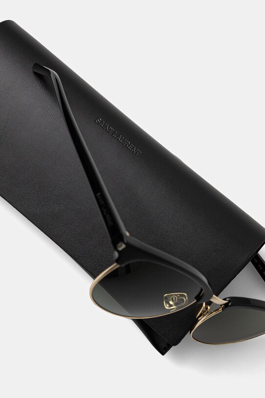 Солнцезащитные очки Saint Laurent чёрный SL.108
