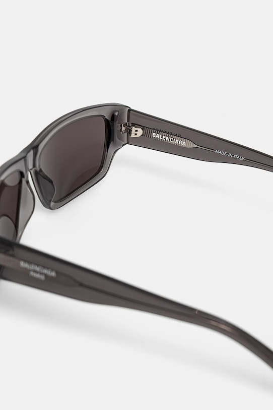 Солнцезащитные очки Balenciaga серый BB0366S