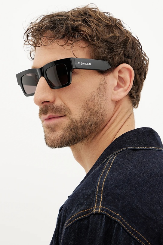 Slnečné okuliare Alexander McQueen hladký čierna AM0508S
