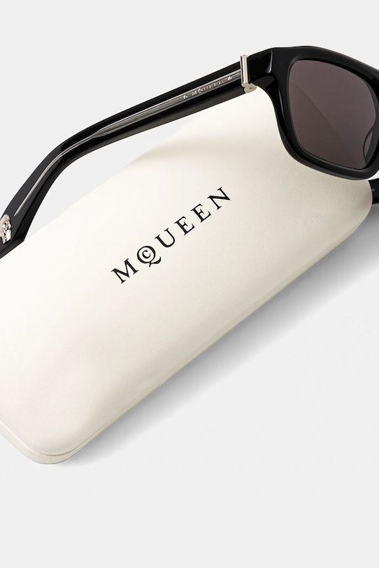 Аксессуары Солнцезащитные очки Alexander McQueen AM0505S чёрный