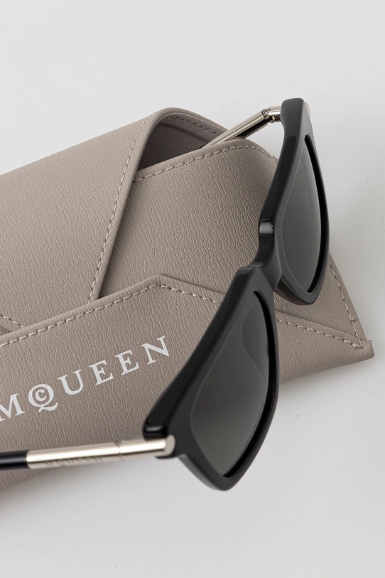 Akcesoria Alexander McQueen okulary przeciwsłoneczne AM0519S czarny
