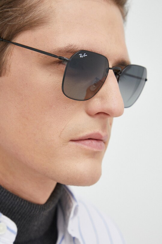 Аксесуари Сонцезахисні окуляри Ray-Ban 0RB3694 чорний