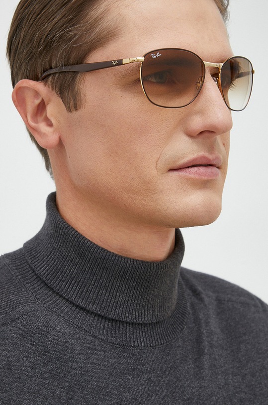 Sunčane naočale Ray-Ban sjenčano crna 0RB3702