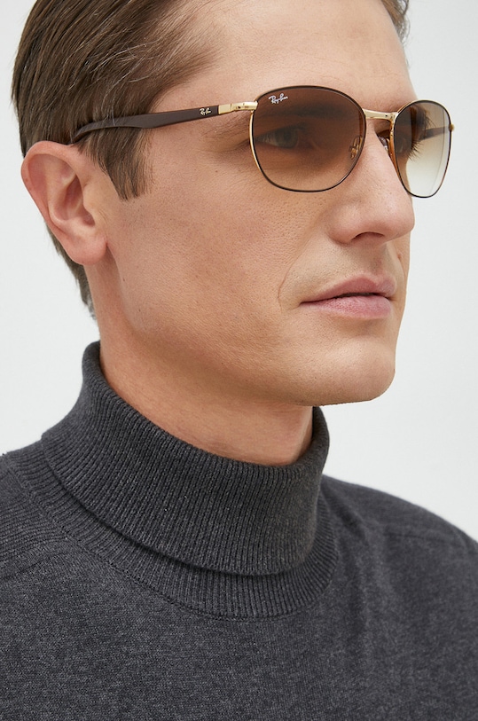 Sunčane naočale Ray-Ban sjenčano crna 0RB3702