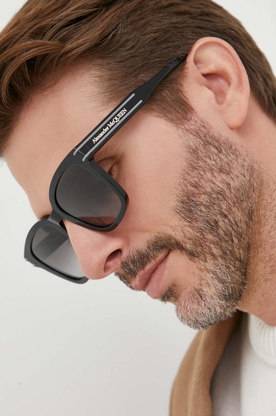 Alexander McQueen ochelari de soare AM0399SA negru