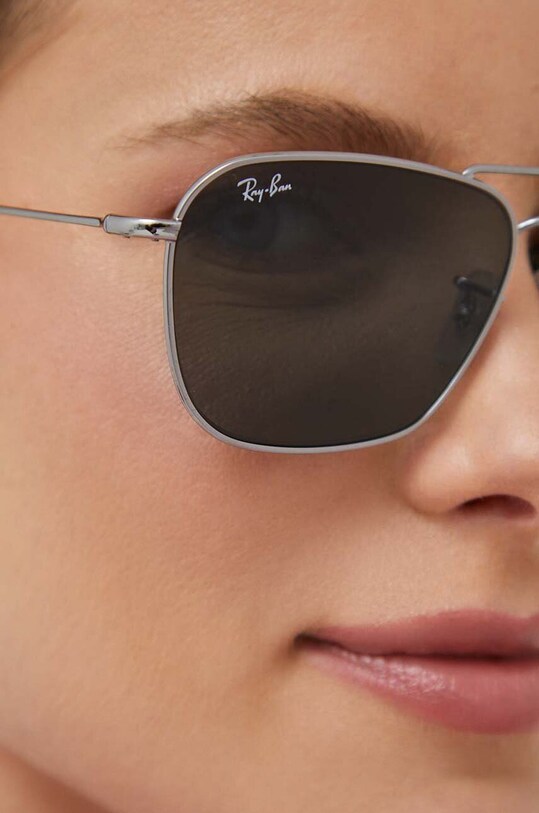 Аксессуары Солнцезащитные очки Ray-Ban 0RBR0102S серый