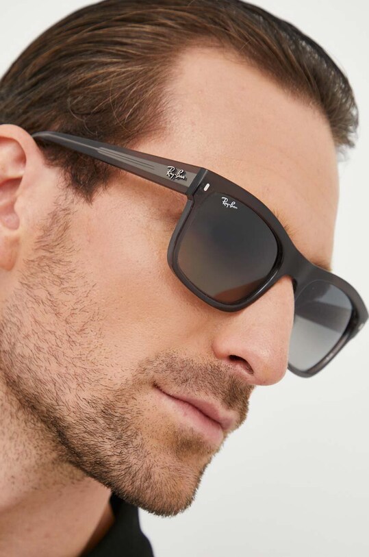 Ray-Ban occhiali da sole RB4428 0RB4428 grigio AA00