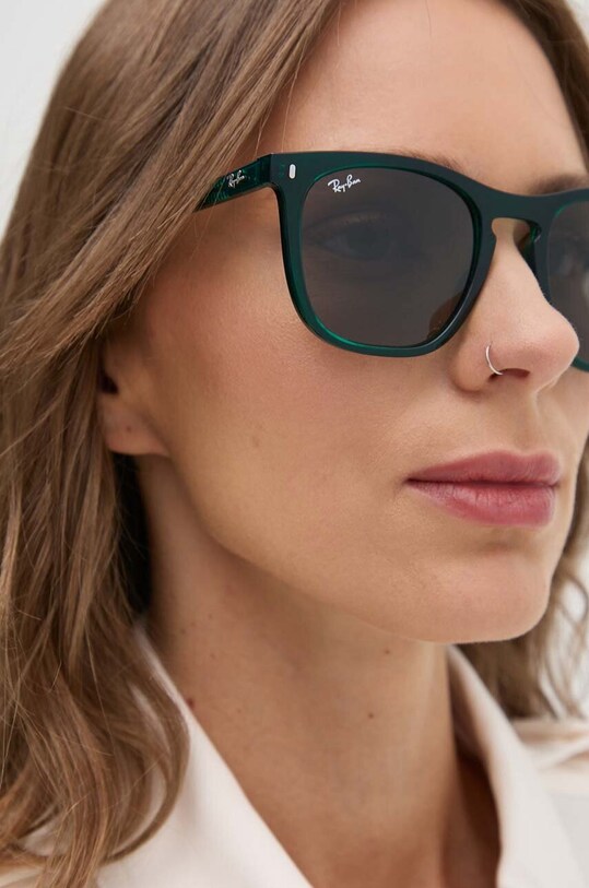 Accessories Ray-Ban sunglasses 0RB2210 green