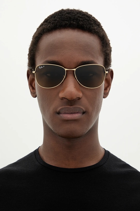 Слънчеви очила Ray-Ban злато 0RB3733