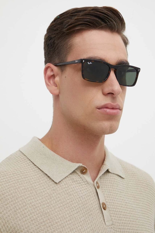 Солнцезащитные очки Ray-Ban 0RB4435 коричневый AA00