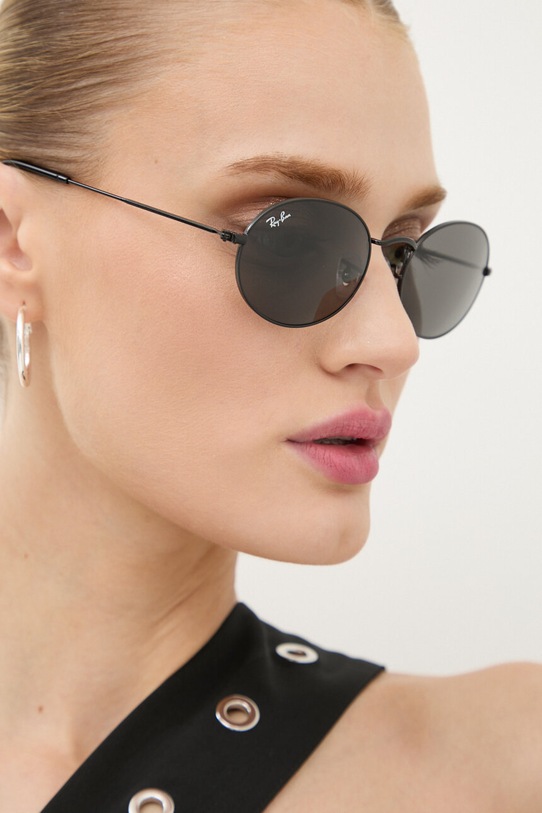 Γυαλιά ηλίου Ray-Ban OVAL ντεγκραντέ μαύρο 0RB3547