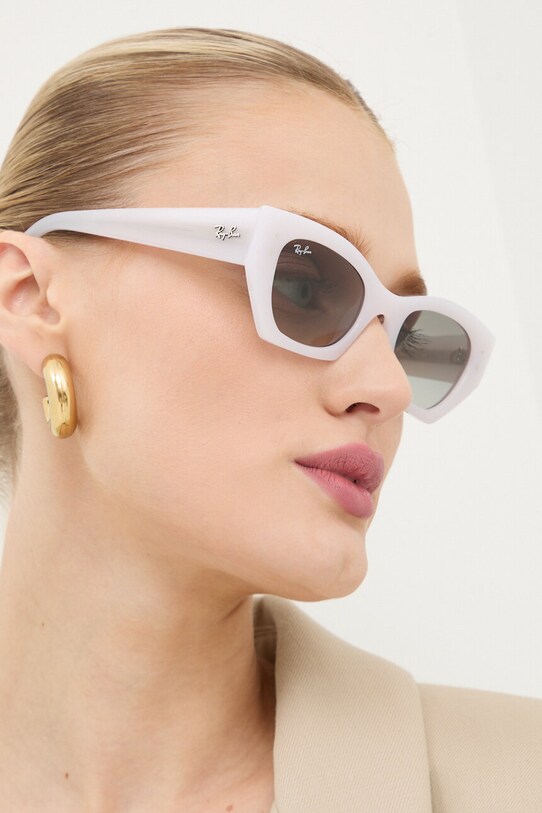 Слънчеви очила Ray-Ban ZENA котешко око бял 0RB4430.675911