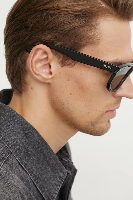 Slnečné okuliare Ray-Ban BOYFRIEND REVERSE 0RBR0501S.6677VR