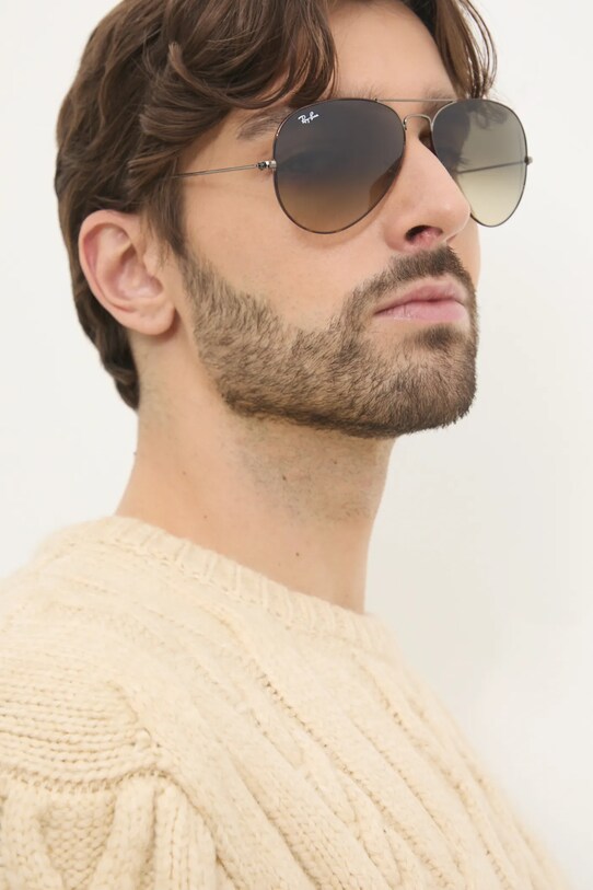 Sluneční brýle Ray-Ban 0RB3025.92700A zlatá AA00