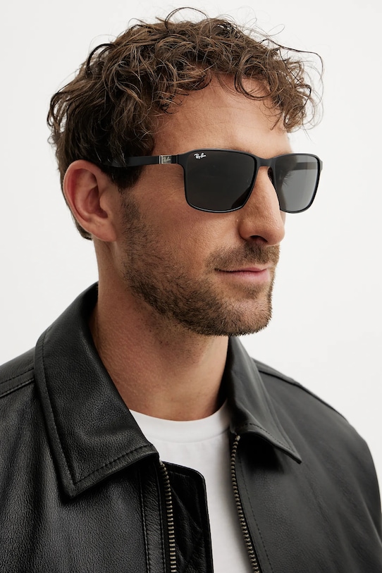 Sluneční brýle Ray-Ban 0RB3721.186/87 černá AA00