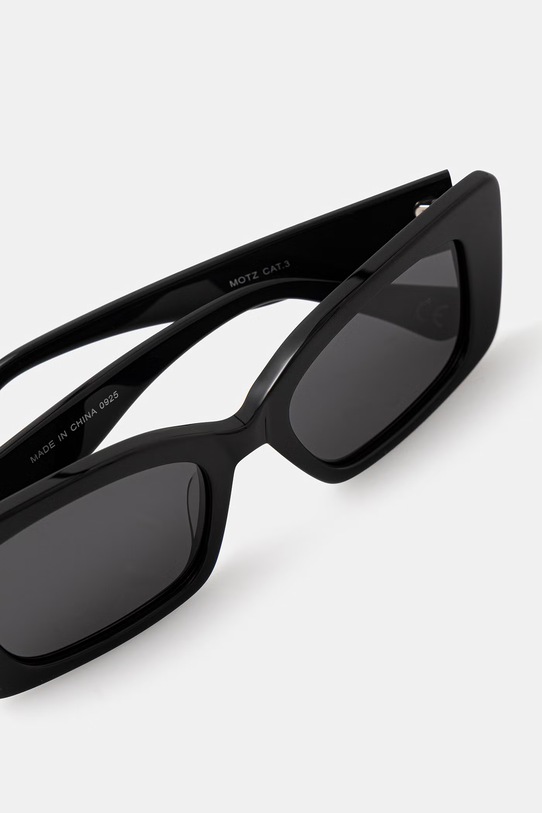 Akcesoria Vans okulary przeciwsłoneczne VN000T09BLK1 czarny